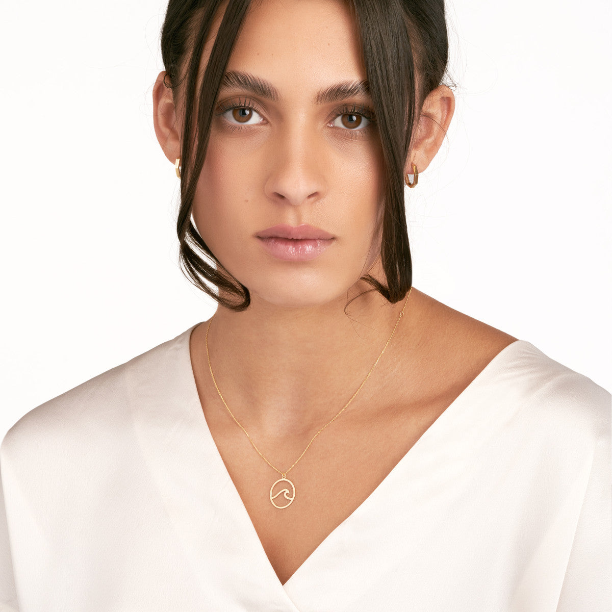 Wave In Circle Necklace