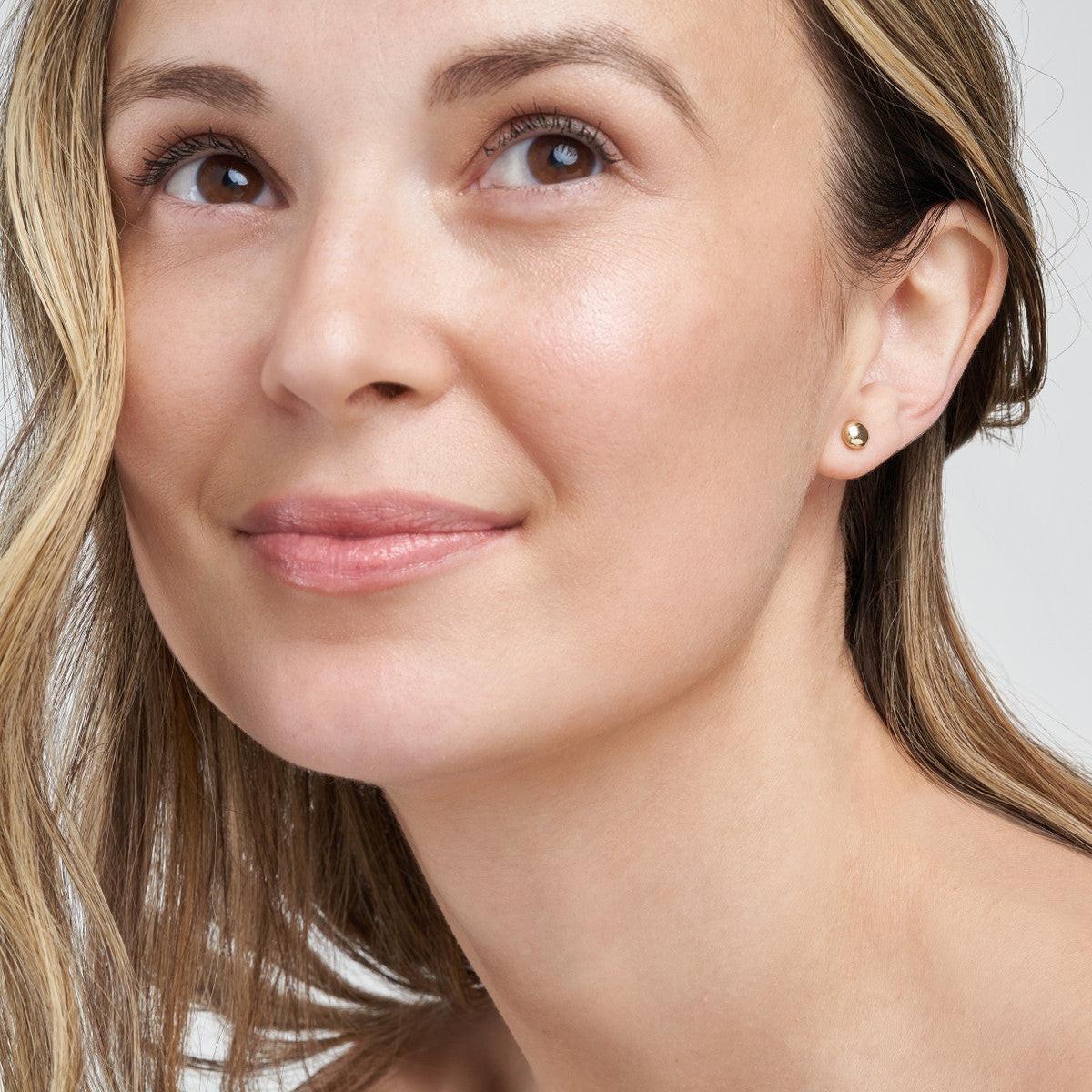 Flat Round Pebble Earring